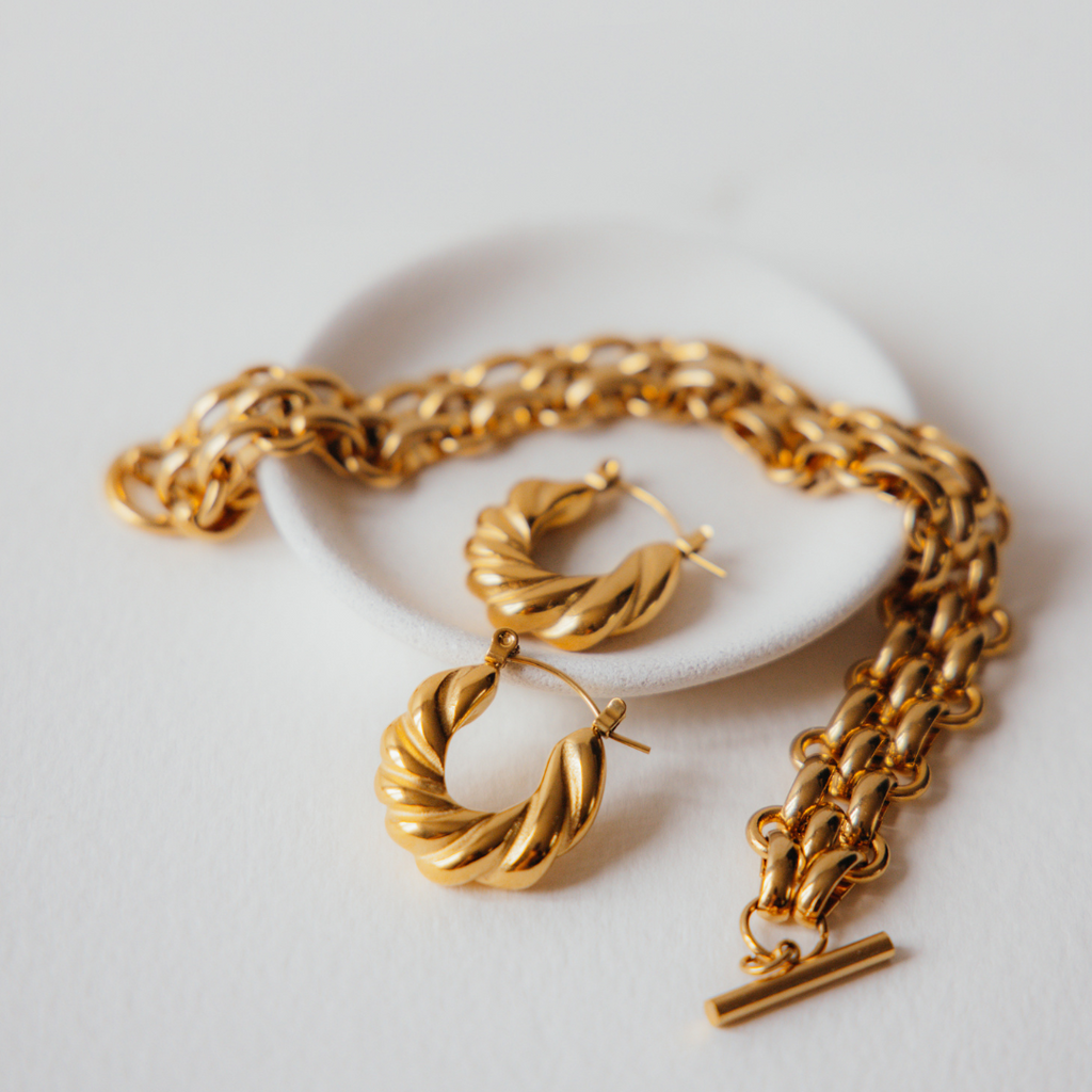 Eliza Chunky Bracelet – Bold Gold Chain Bracelet | The Jewellery Edit
