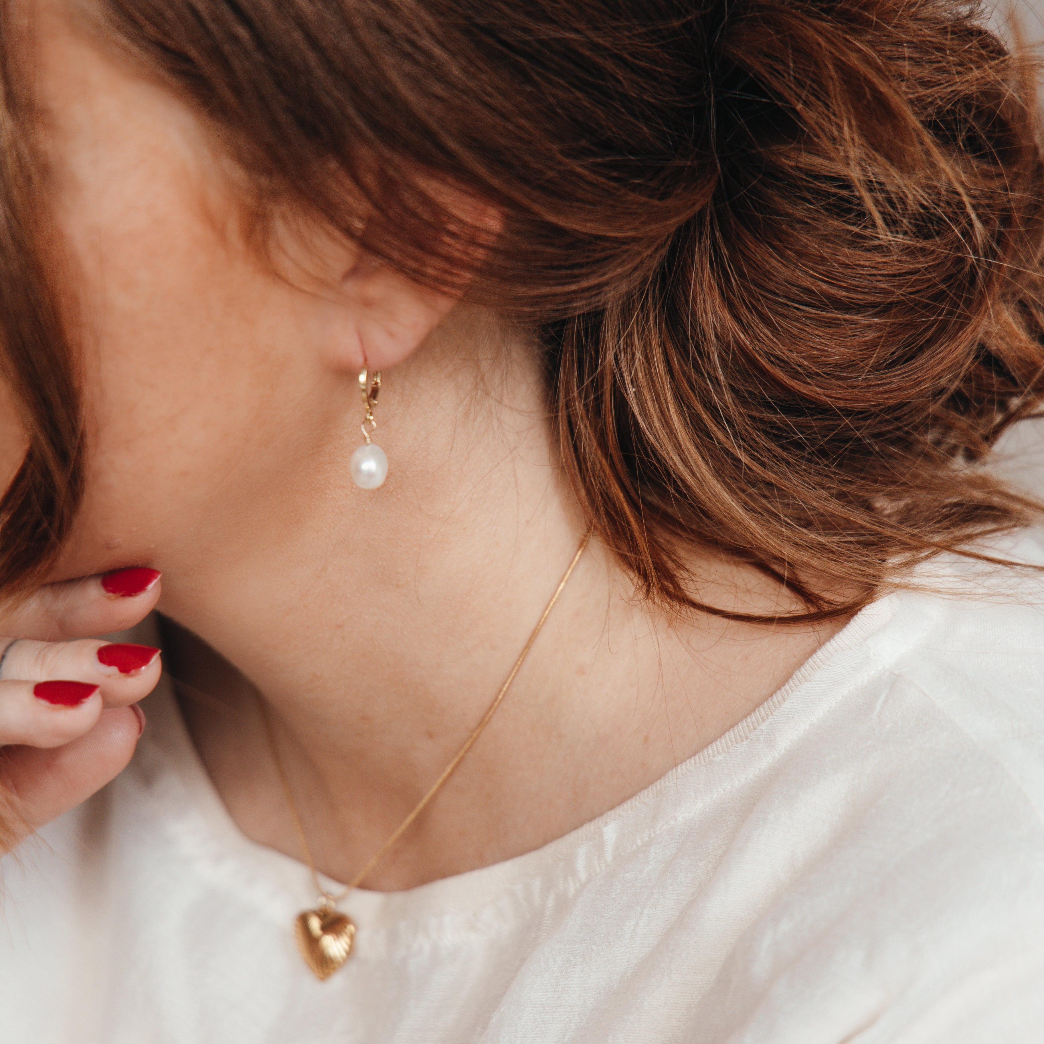 MOLLY 18k gold freshwater pearl earrings