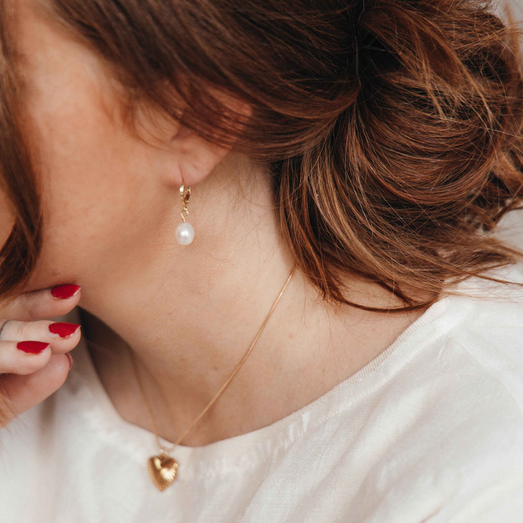 Molly freshwater pearl hoop earrings